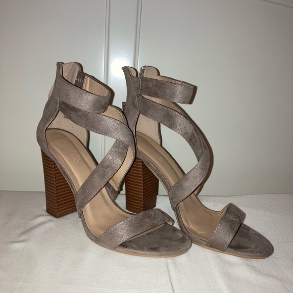 Size 9- Brown Strappy Heels - Picture 2 of 3